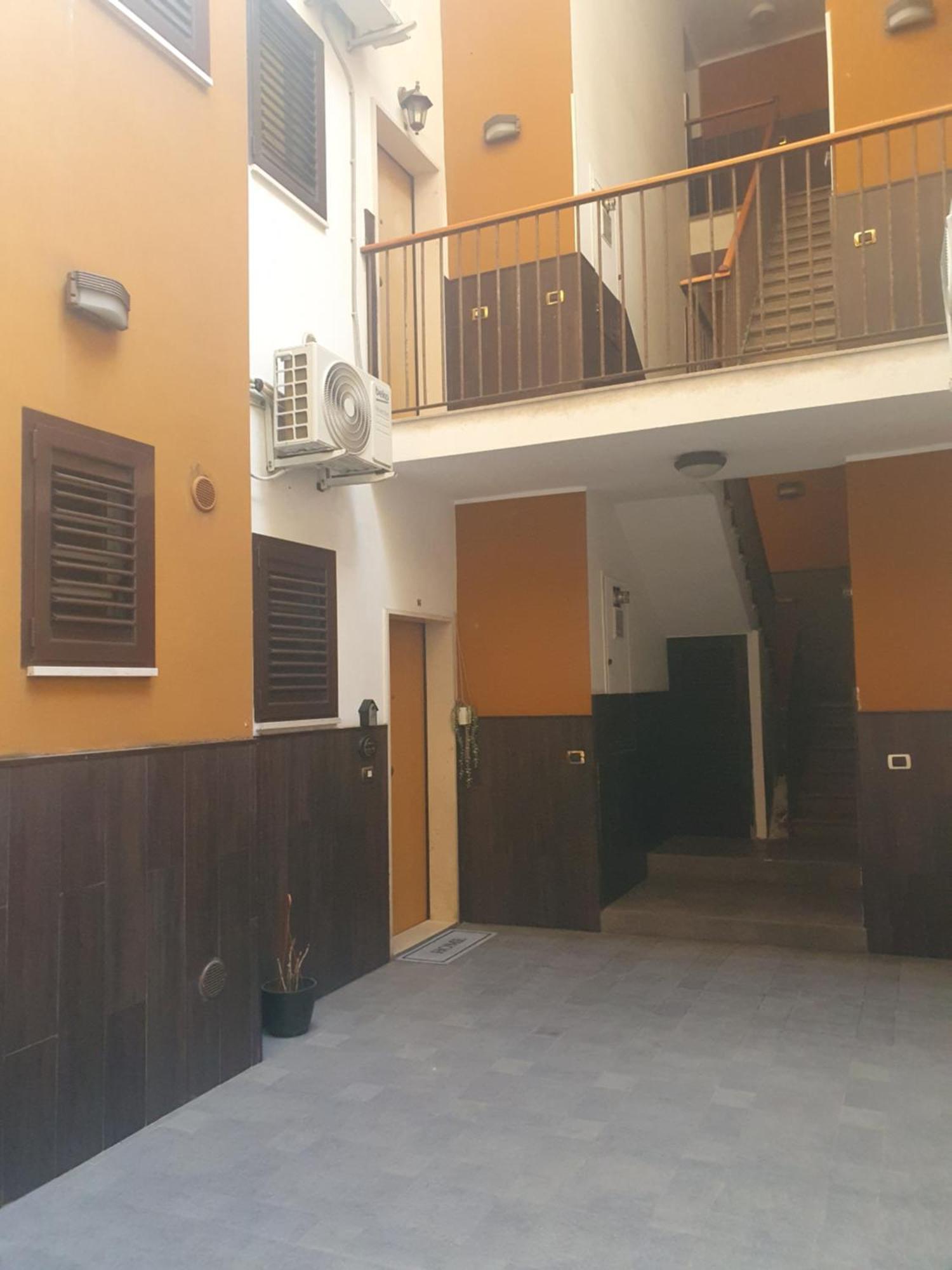 La Dimora Di Don Vito - Appartamento Confortevole บารี ภายนอก รูปภาพ